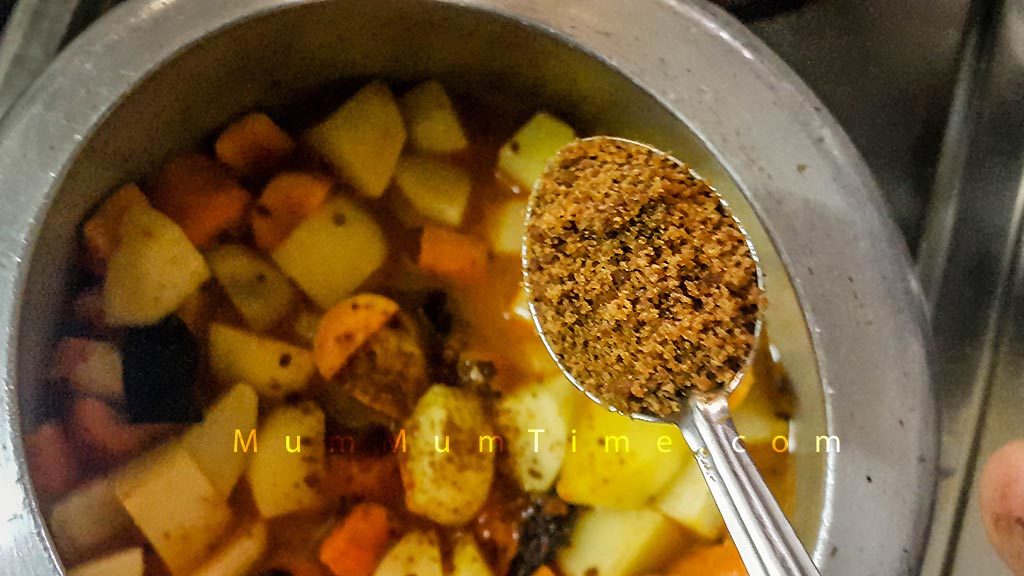 Gajar Batata Bhaaji (Gajar Aloo Sabzi) Recipe